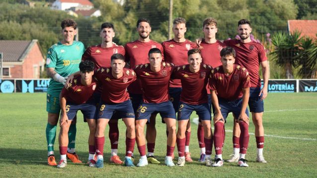 Once inicial del Pontevedra en el amistoso frente al Villalonga Once inicial del Pontevedra en el amistoso frente al Villalonga