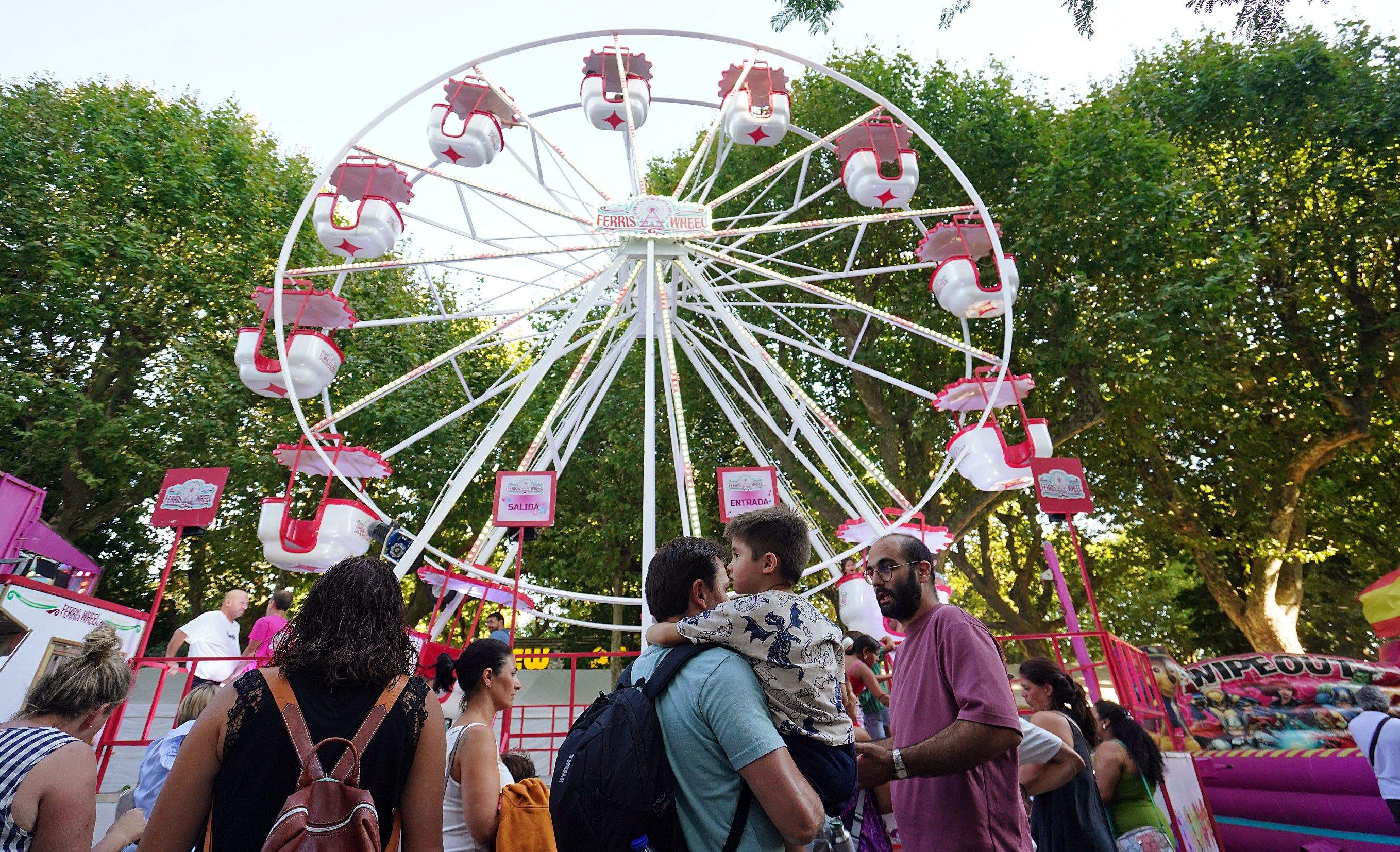 Día do Neno en las Festas da Peregrina Día do Neno en las Festas da Peregrina