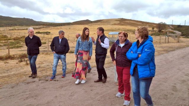 Visita da conselleira de Medio Rural a un pasteiro da Lama