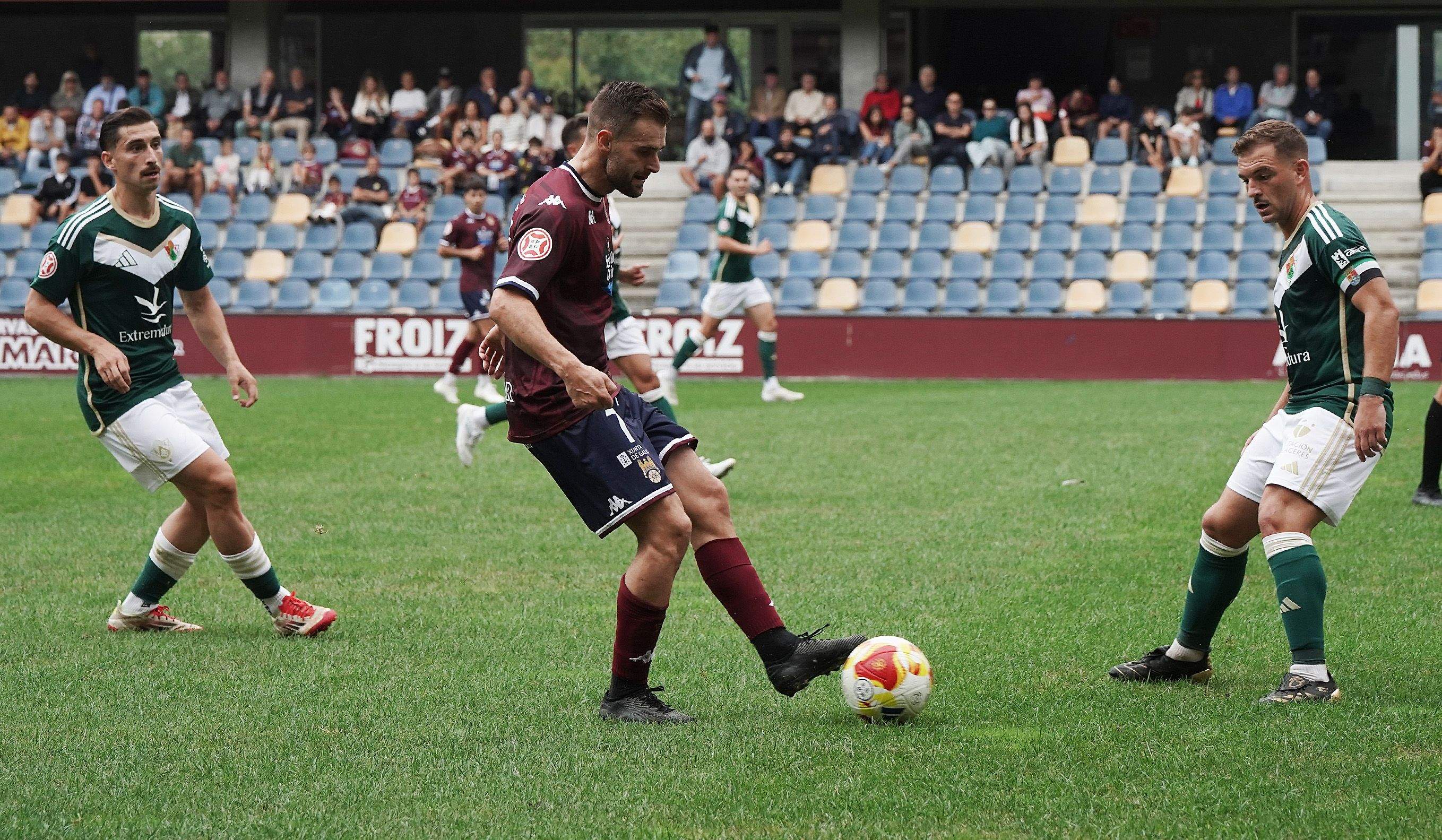 Partido entre Pontevedra CF y Cacereño en Pasarón Partido entre Pontevedra CF y Cacereño en Pasarón