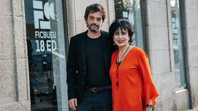 Alberto Gracia e Marina Troncoso na inauguración do FICBueu 2025 Alberto Gracia e Marina Troncoso na inauguración do FICBueu 2025
