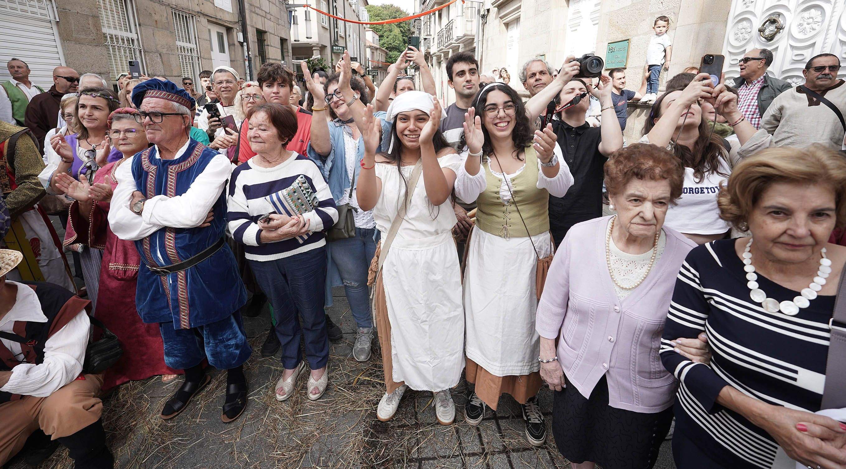 Recreación do transporte do viño na Feira Franca 2025 Recreación do transporte do viño na Feira Franca 2025
