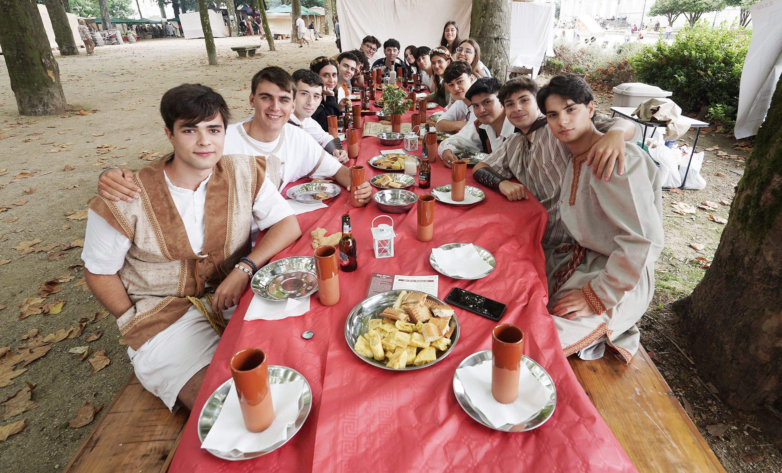Comidas en el centro histórico durante la Feira Franca 2025 Comidas en el centro histórico durante la Feira Franca 2025