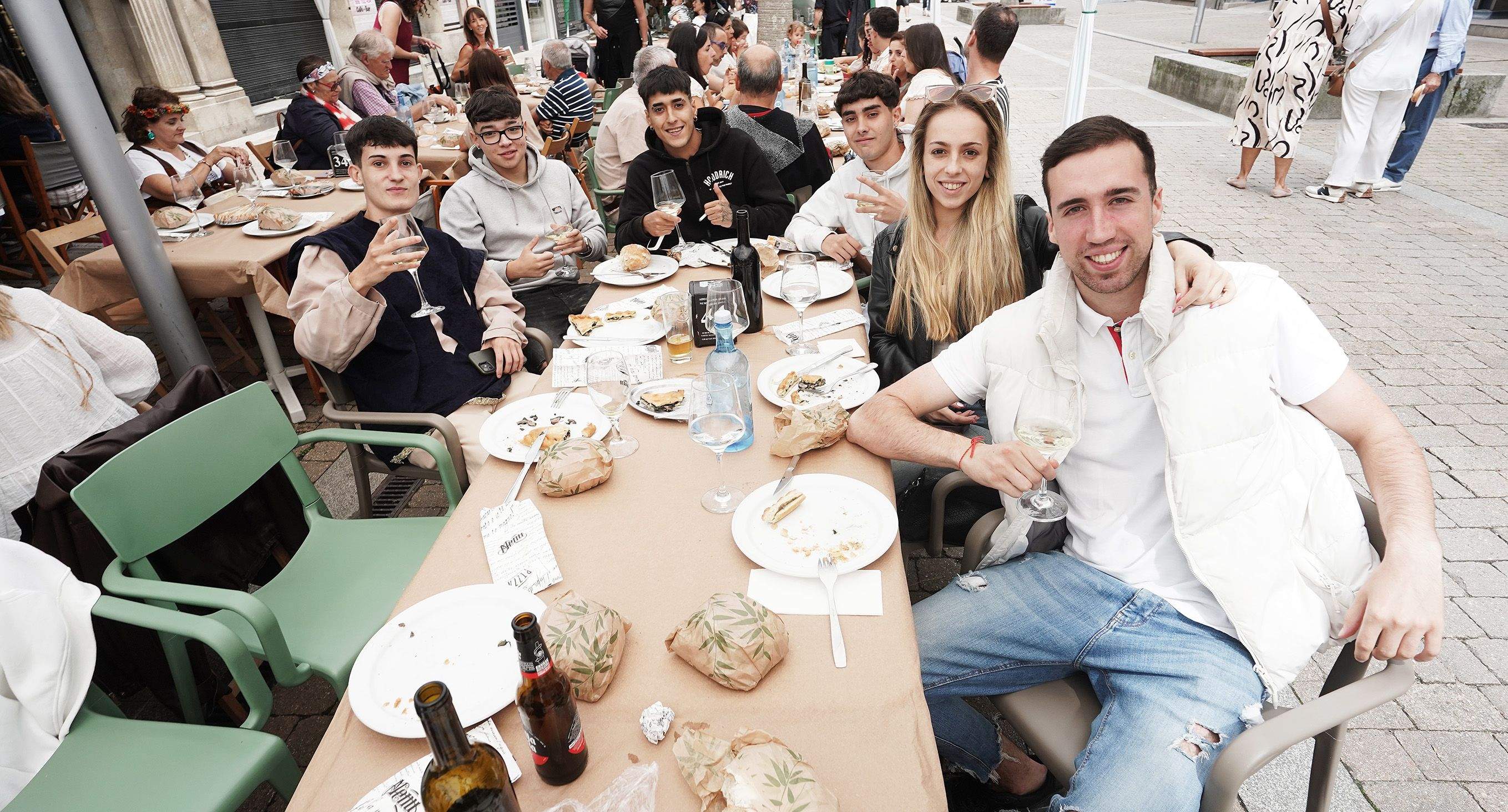 Comidas en el centro histórico durante la Feira Franca 2025 Comidas en el centro histórico durante la Feira Franca 2025