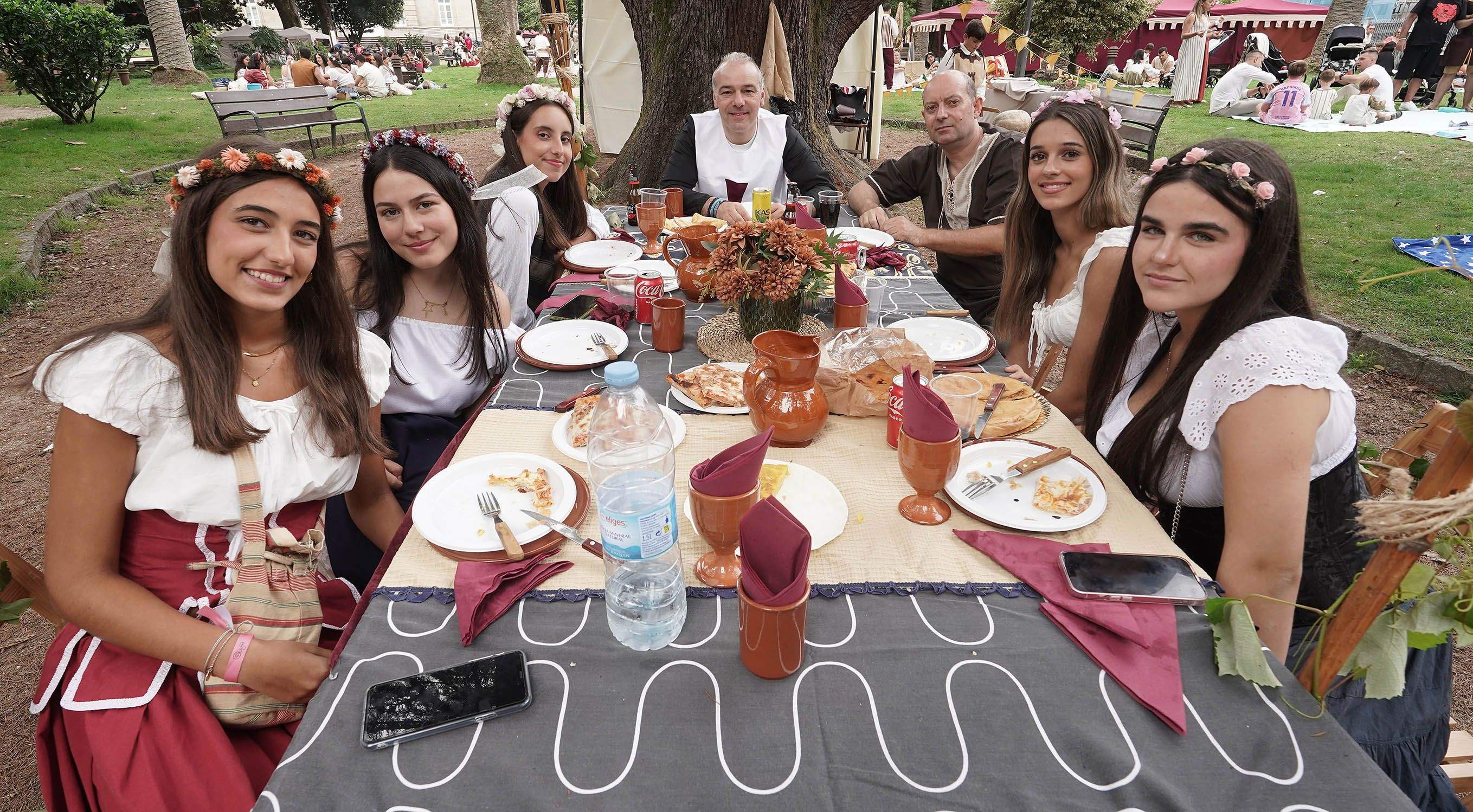 Comidas en el centro histórico durante la Feira Franca 2025 Comidas en el centro histórico durante la Feira Franca 2025