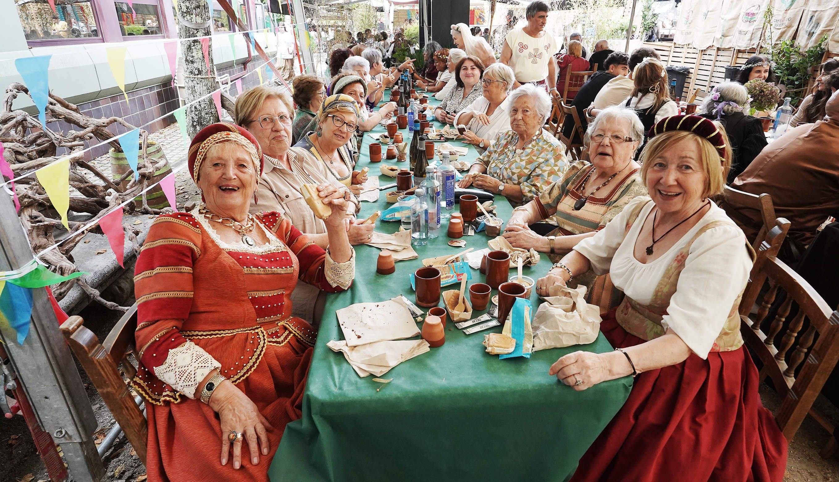 Comidas en el centro histórico durante la Feira Franca 2025 Comidas en el centro histórico durante la Feira Franca 2025