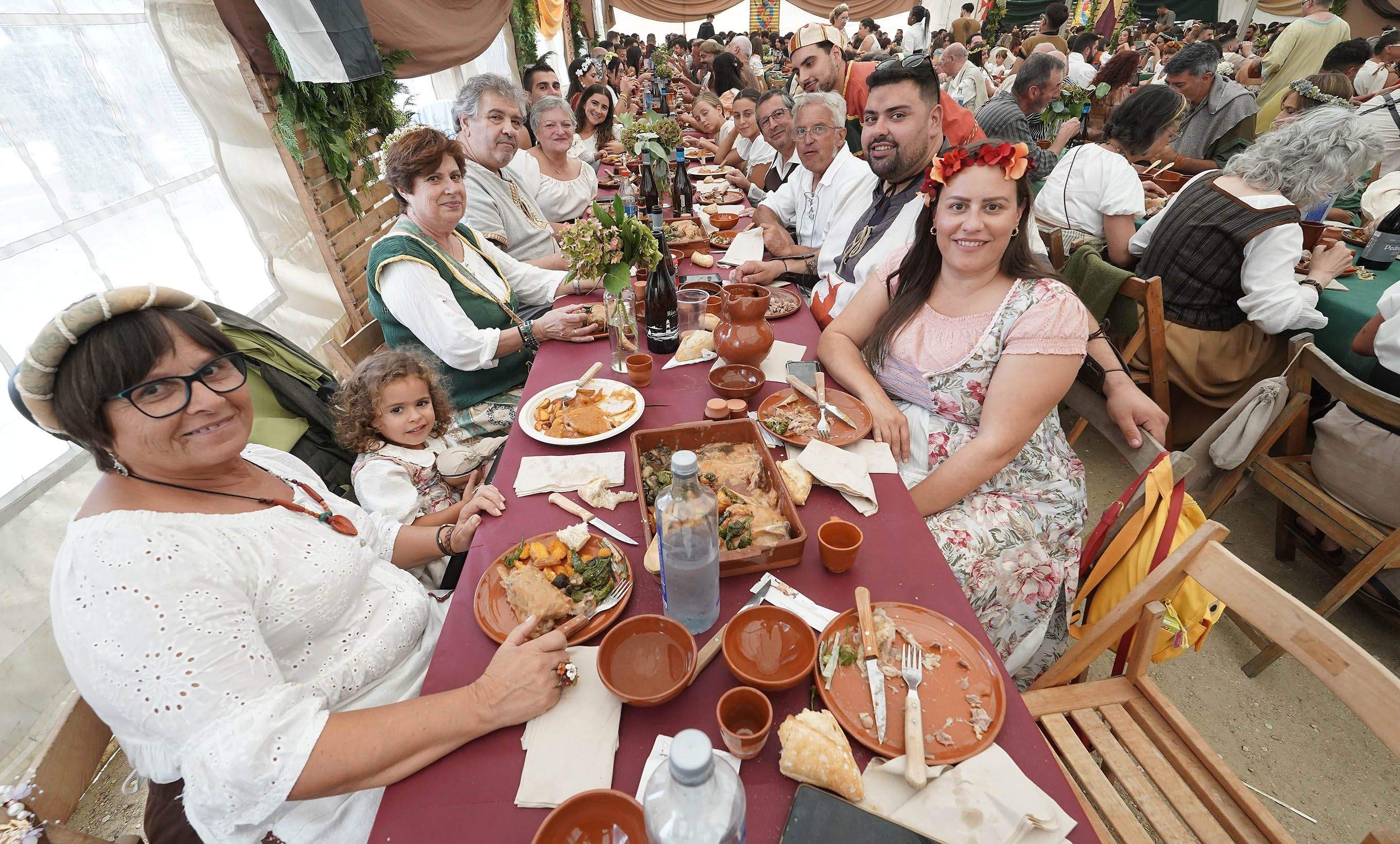 Comidas en el centro histórico durante la Feira Franca 2025 Comidas en el centro histórico durante la Feira Franca 2025