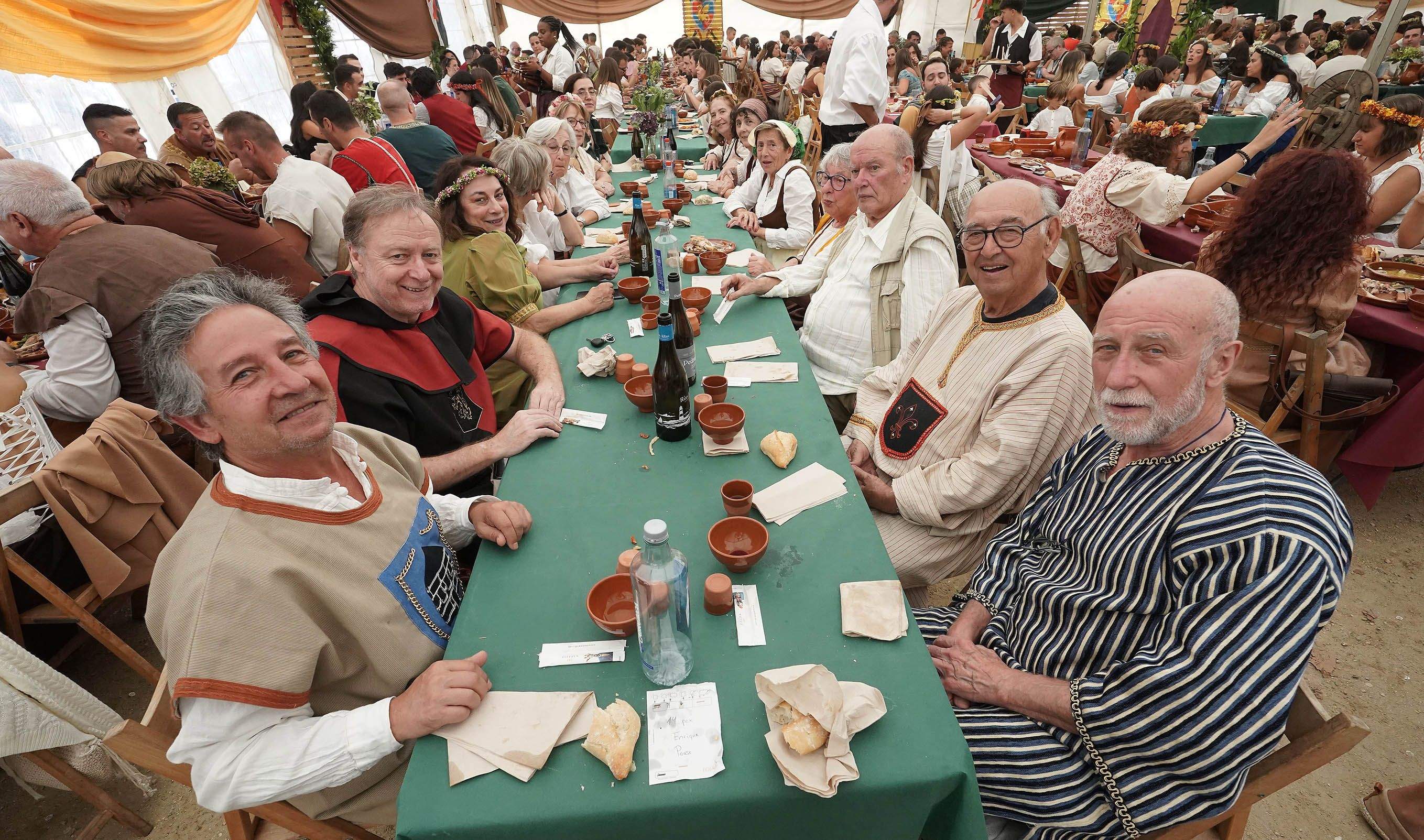 Comidas en el centro histórico durante la Feira Franca 2025 Comidas en el centro histórico durante la Feira Franca 2025