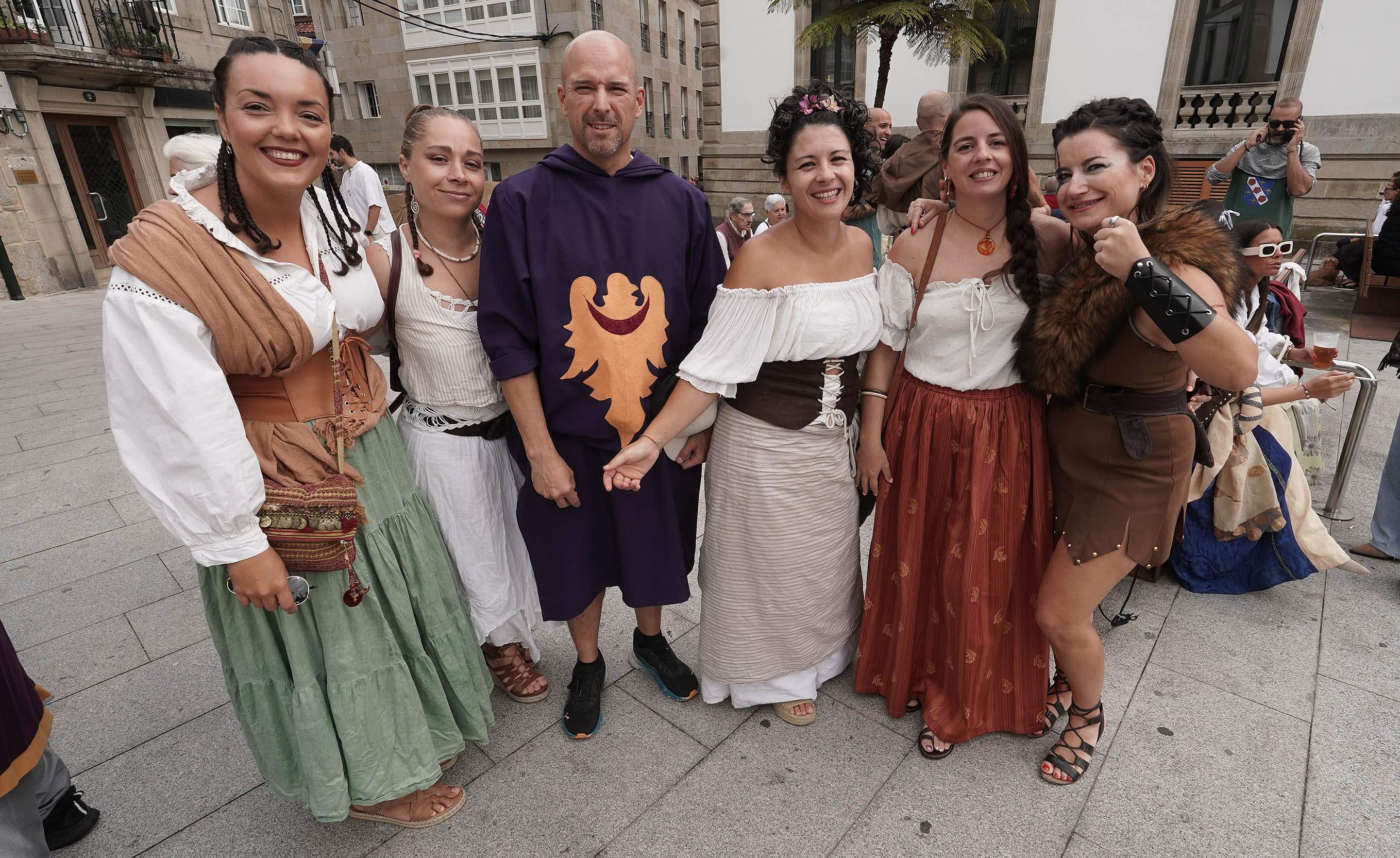 Ambiente por las calles de Pontevedra para festejar la Feira Franca Ambiente por las calles de Pontevedra para festejar la Feira Franca