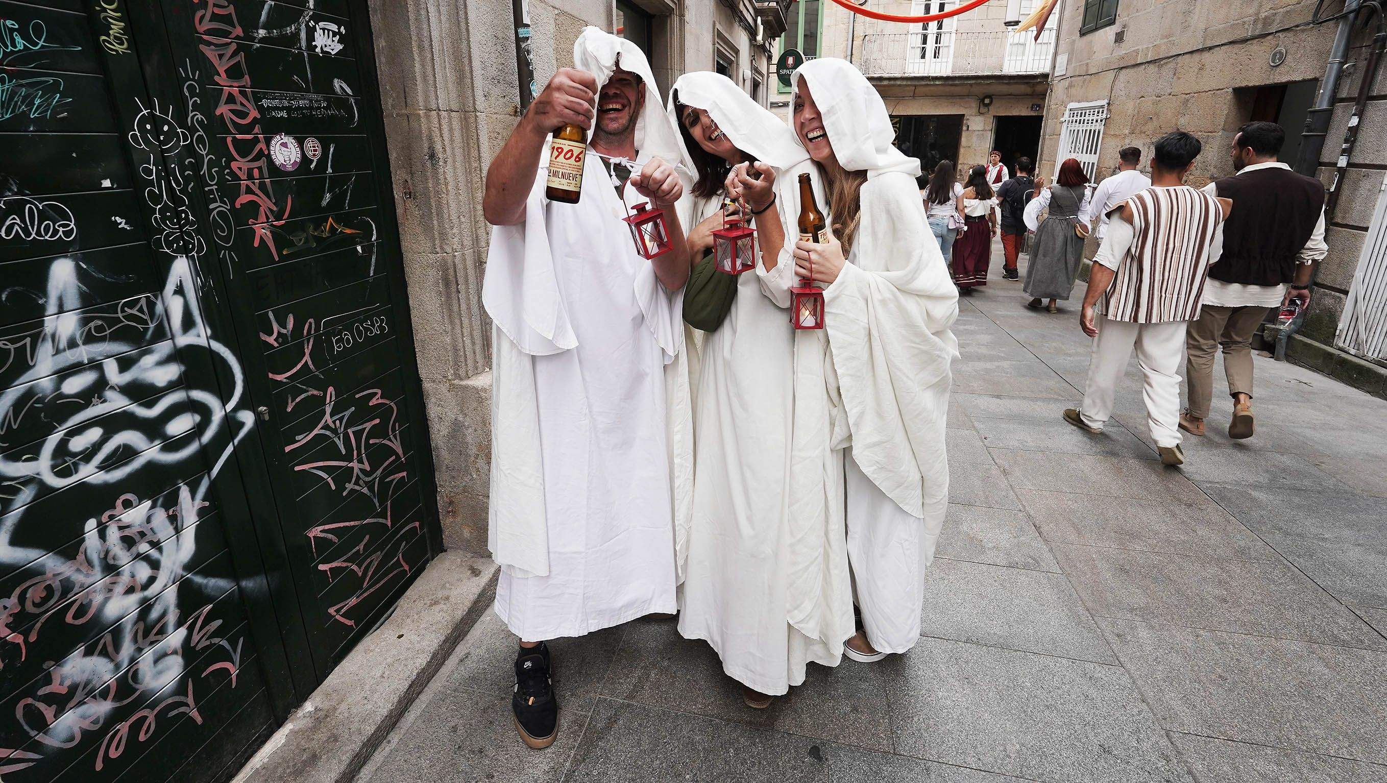 Ambiente por las calles de Pontevedra para festejar la Feira Franca Ambiente por las calles de Pontevedra para festejar la Feira Franca