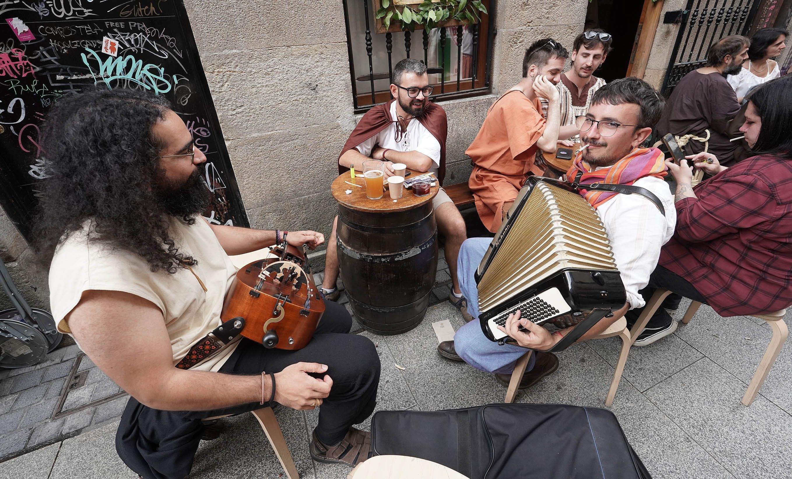 Ambiente por las calles de Pontevedra para festejar la Feira Franca Ambiente por las calles de Pontevedra para festejar la Feira Franca