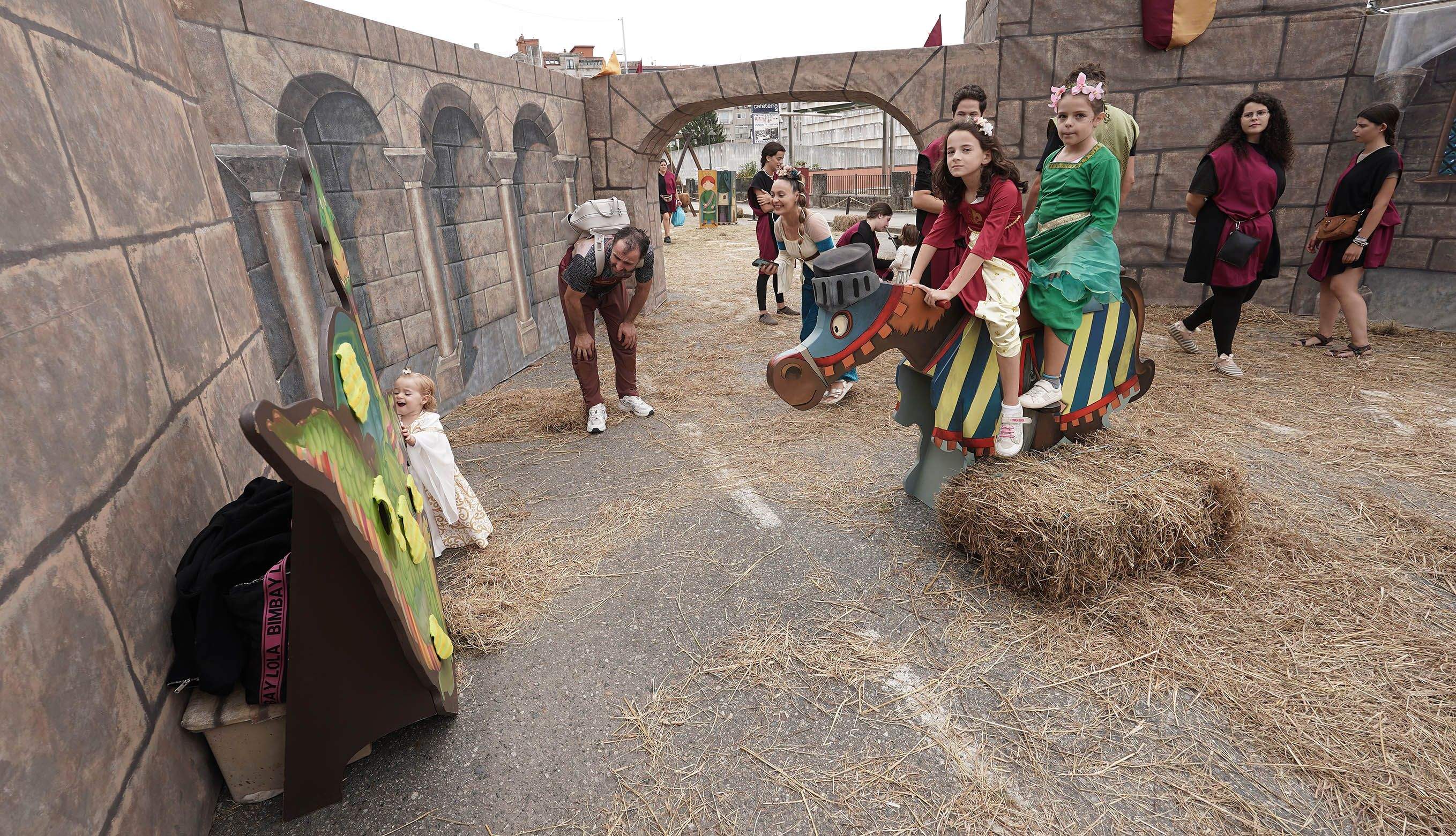 Ambiente por las calles de Pontevedra para festejar la Feira Franca Ambiente por las calles de Pontevedra para festejar la Feira Franca