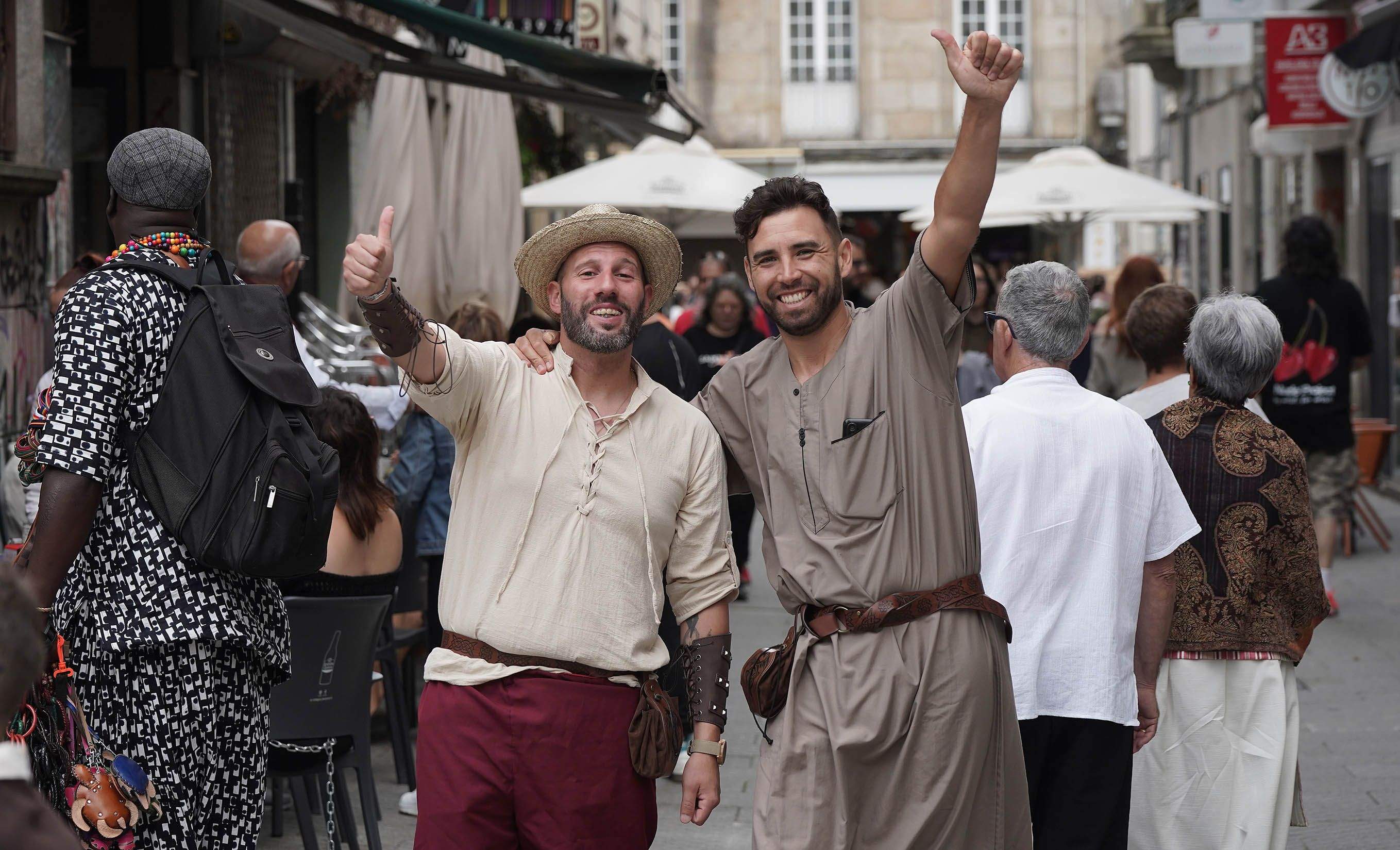 Ambiente por las calles de Pontevedra para festejar la Feira Franca Ambiente por las calles de Pontevedra para festejar la Feira Franca