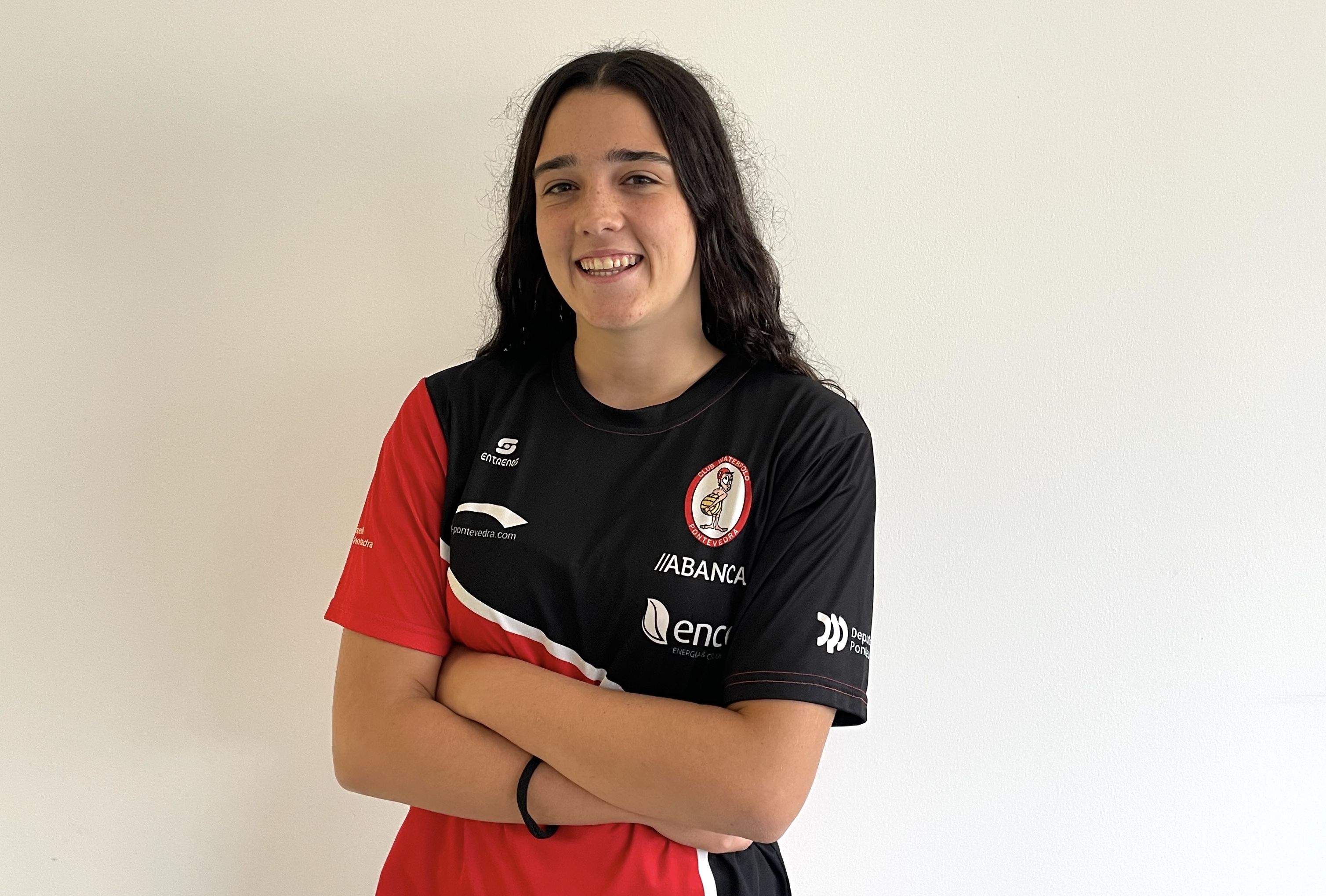 Lola Muñoz, nova xogadora do Waterpolo Pontevedra