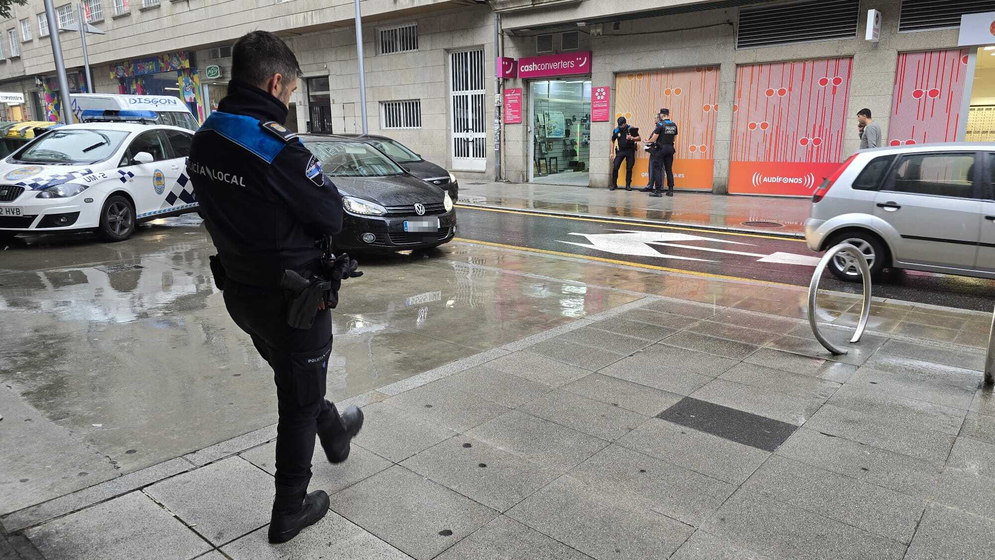 Intervención de la Policía Local por el incidente en Benito Corbal