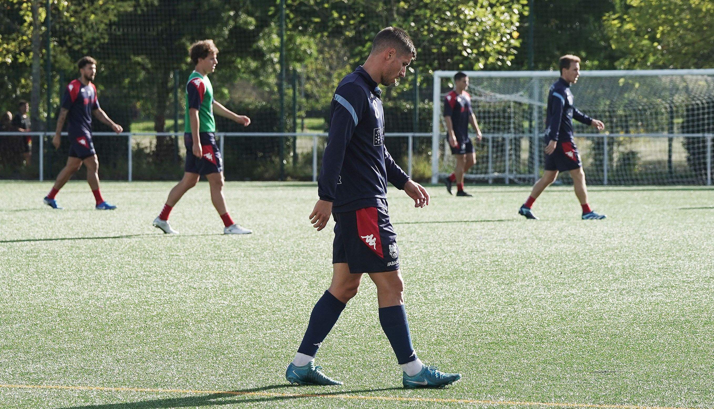 Brais Abelenda, entrenando con el Pontevedra 25-26 en A Xunqueira 