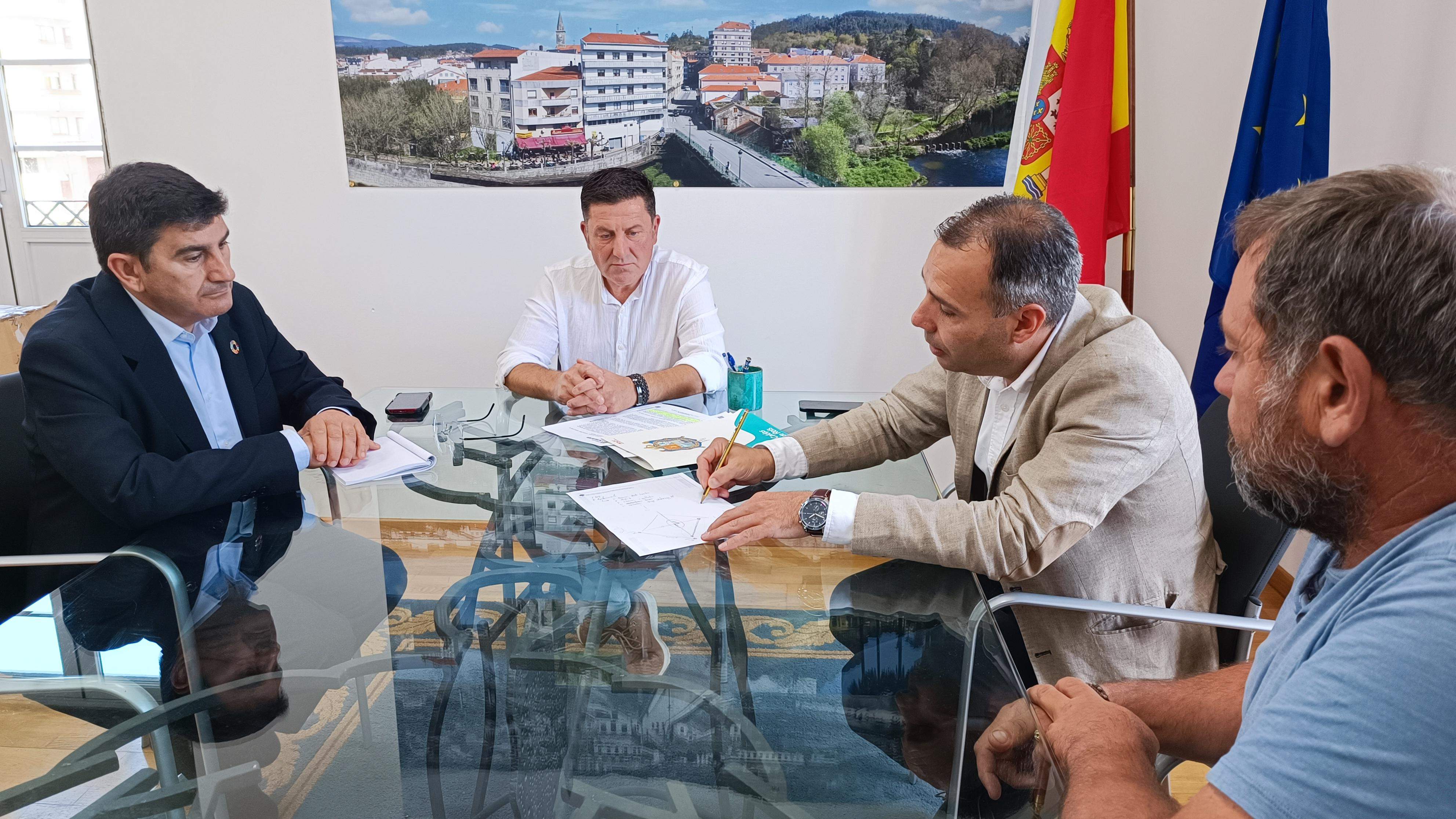 Visita a Caldas del delegado del Gobierno en Galicia