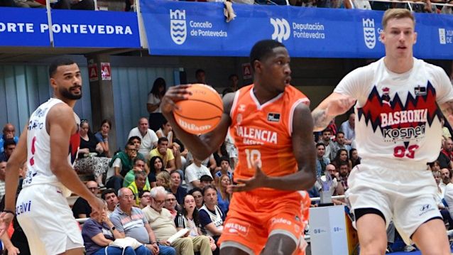 Choque entre Baskonia y Valencia en el X Torneo EncestaRías