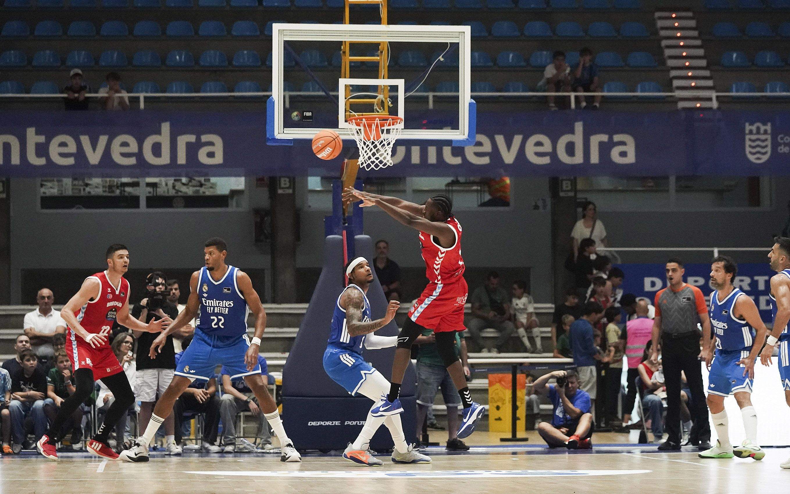 X Torneo EncestaRías de Baloncesto en Pontevedra