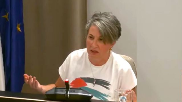 Eva Vilaverde con la camiseta de apoyo a Palestina