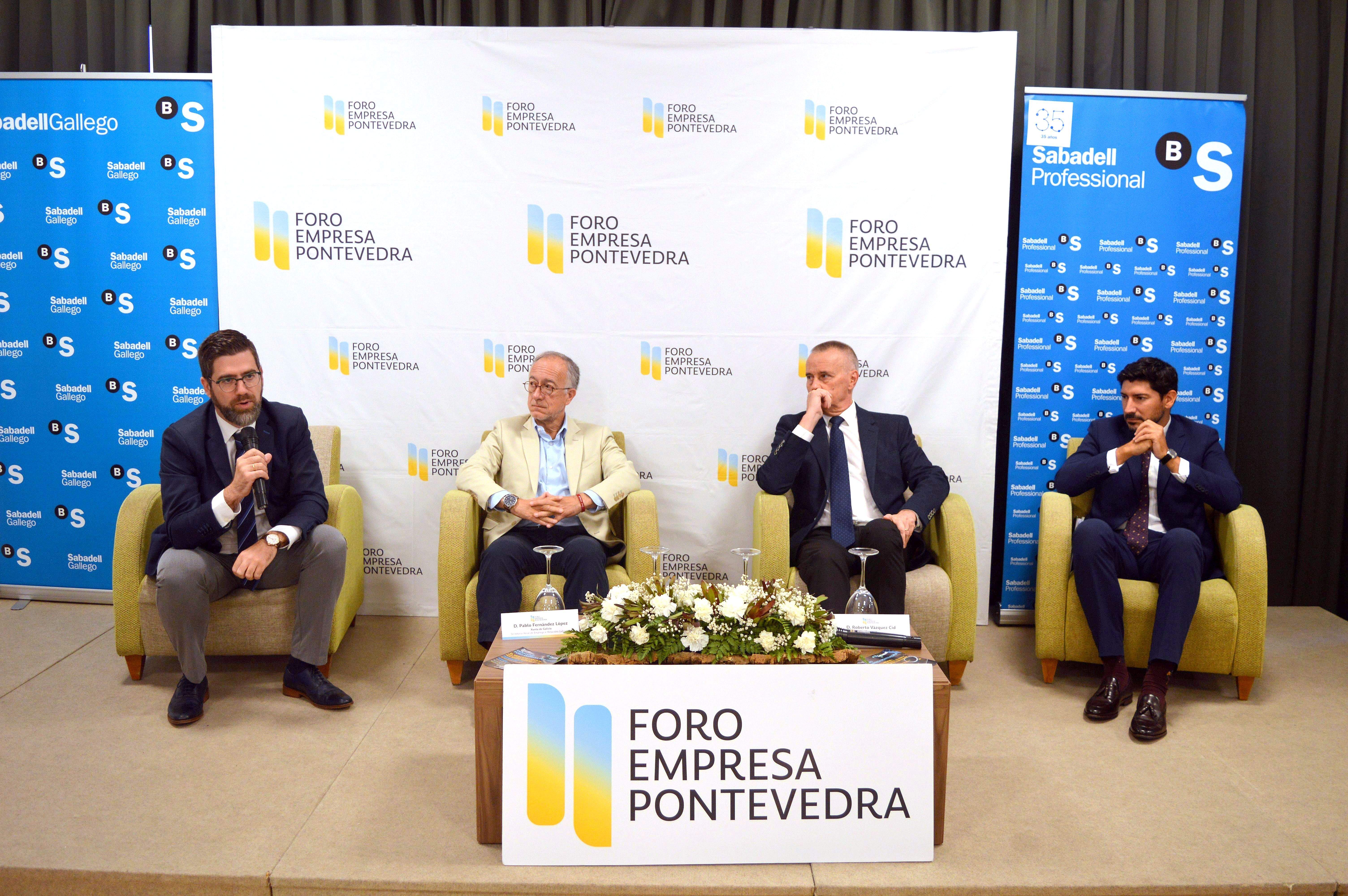 Pablo Fernández falando no Foro Empresa Pontevedra