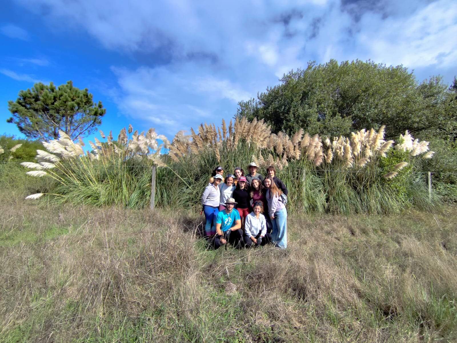 Participantes en el campamento "A Terra que habita no mar"