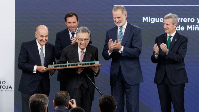 El rey Felipe VI inaugura el séptimo Foro La Toja-Vínculo Atlántico