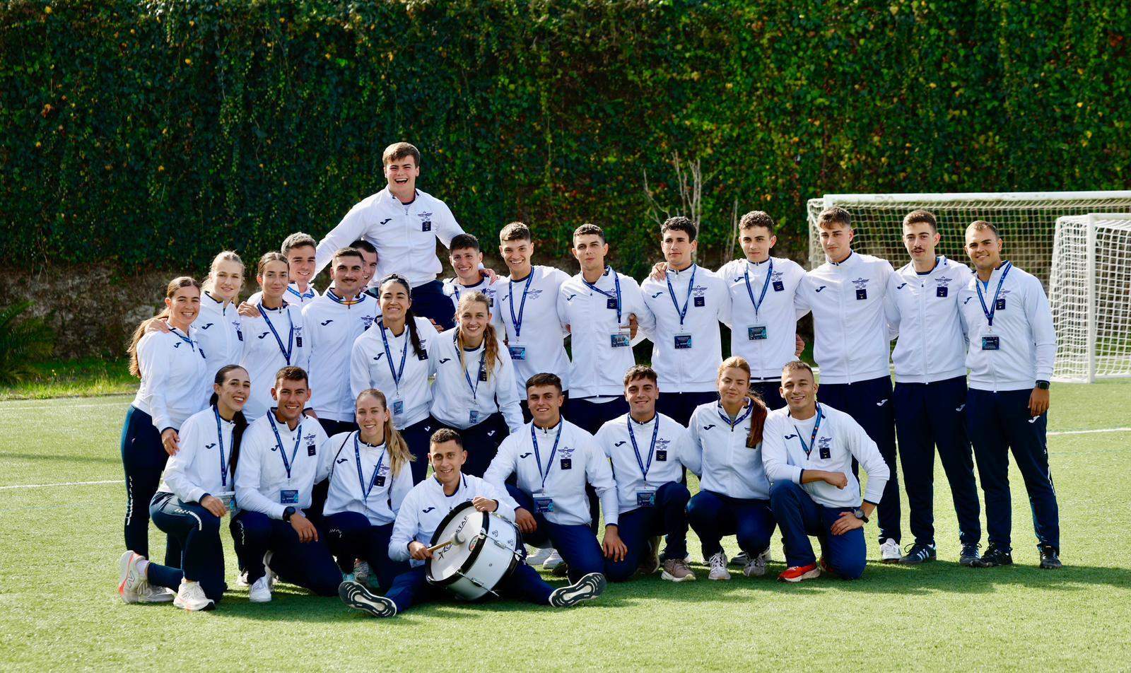 Leonor de Borbón (a la izquierda) en el campeonato Interacademias 2025