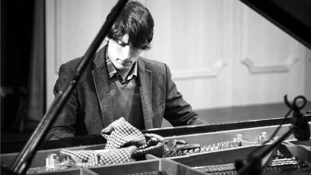 O pianista Juan Barahona O pianista Juan Barahona