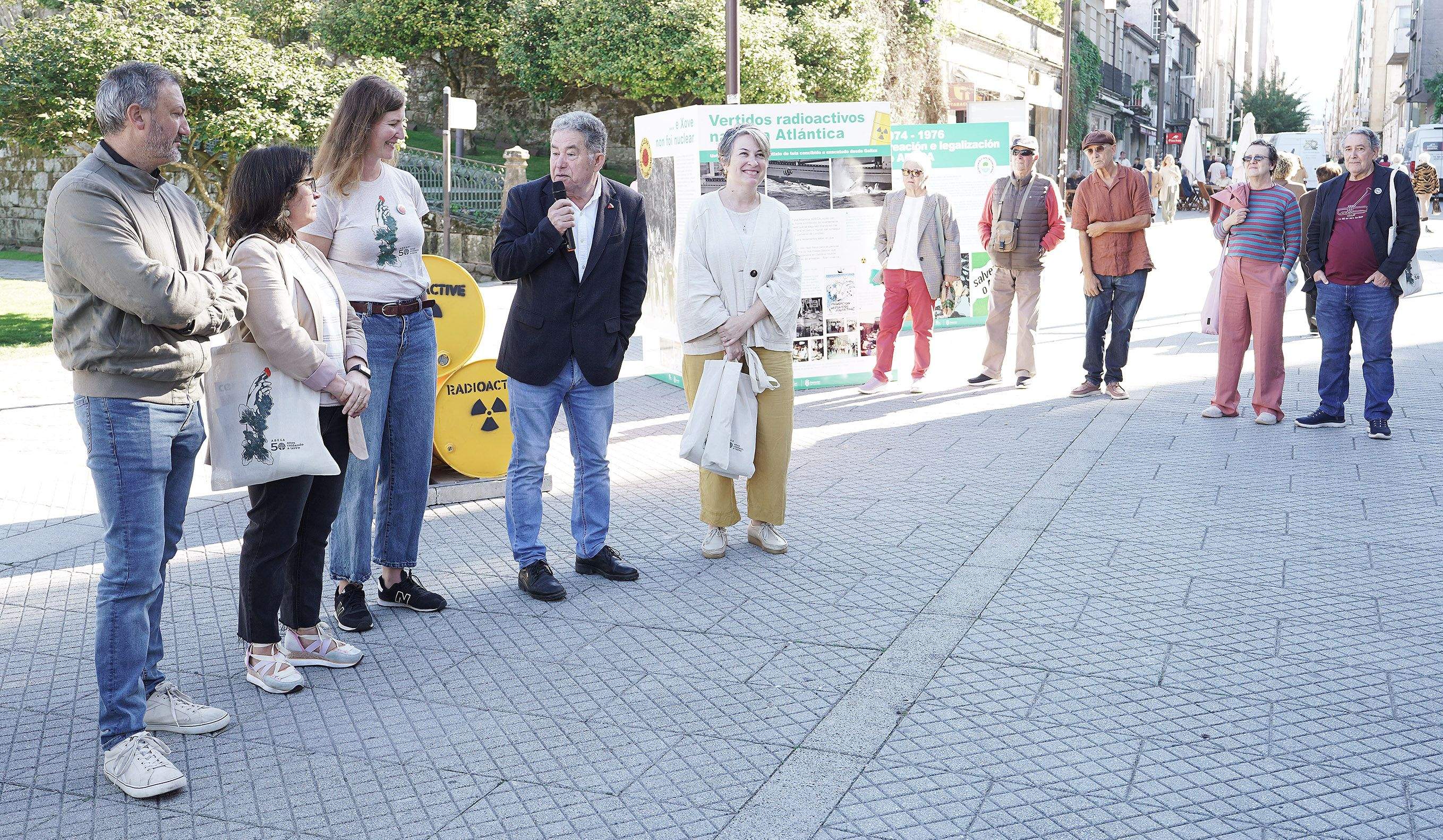 Exposición que conmemora los 50 años de ADEGA