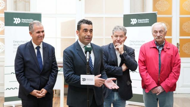 Luis López e Miguel Anxo Fernández Lores asinan dous novos convenios
