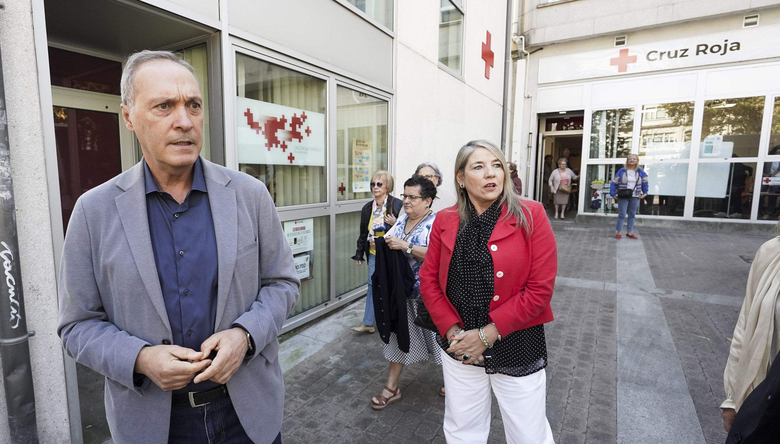 Visita institucional da Xunta as instalacións da Cruz Roja