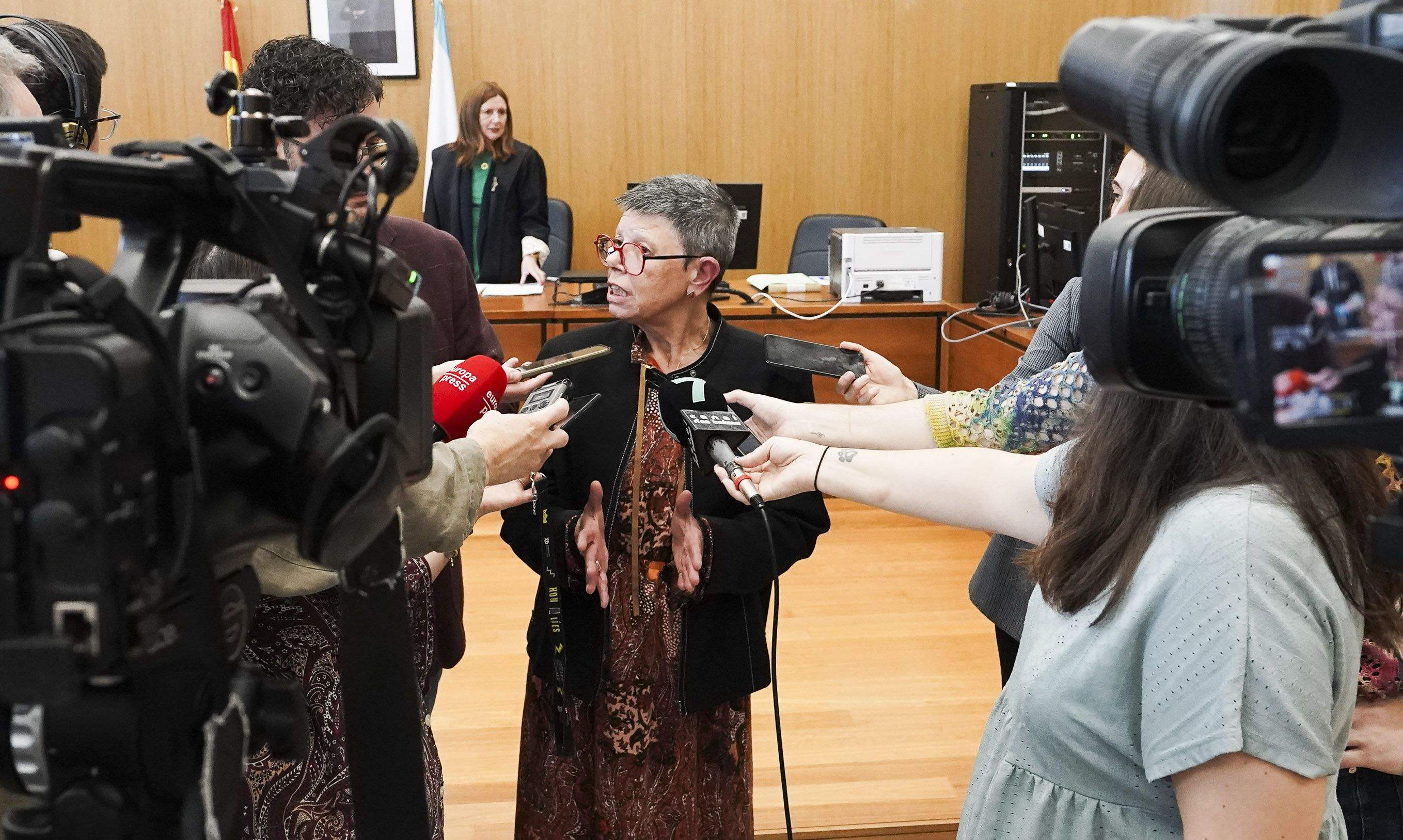 Acto oficial de entrega la declaración
de herederos de Castelao al Archivo Histórico Acto oficial de entrega la declaración
de herederos de Castelao al Archivo Histórico
