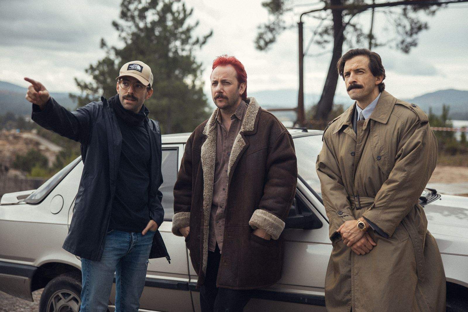 Guillermo de Oliveira, Pepe Lorente e Ivan Marcos en el rodaje de 'A morte nos teus ollos'