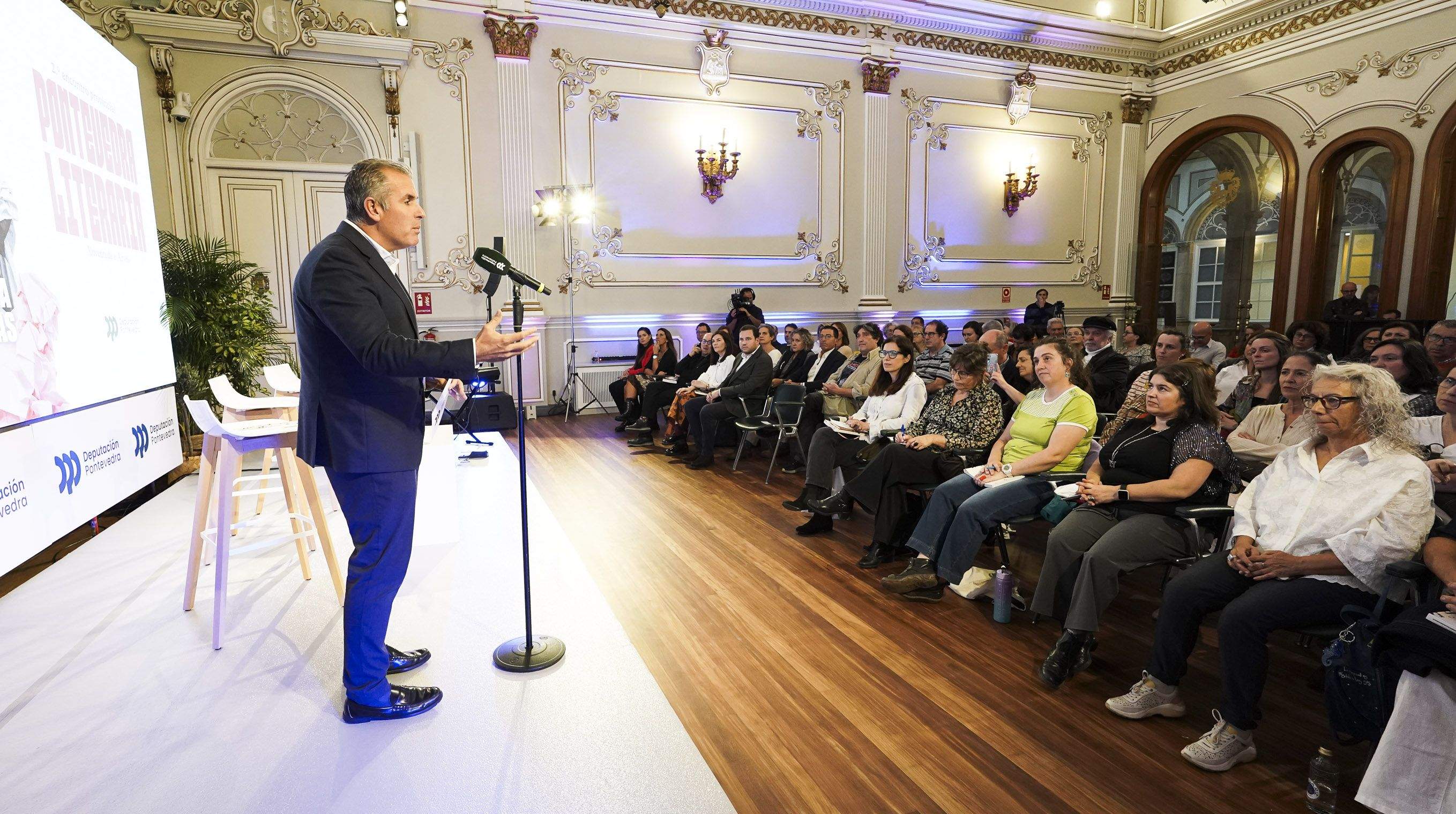 Ledicia Costas y Jorge Volpi, protagonistas del Encuentro Pontevedra Literaria