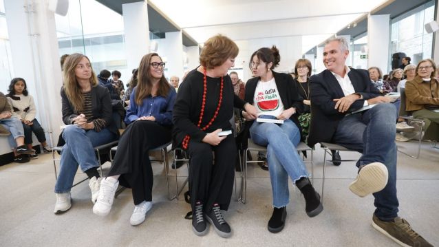 Presentación de 'Cen mulleres que opinan, un diario de opinións perigosas'