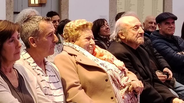 María Fraíz Canaval a carón de Cesáreo Sánchez Iglesias, presidente da AELG.