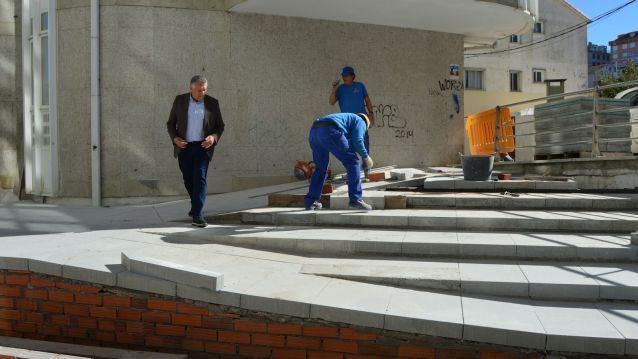 Obras en la Travesía Areal, en Portonovo