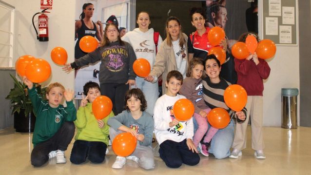 Actividad del Waterpolo Pontevedra en el Día Nacional del TDAH Actividad del Waterpolo Pontevedra en el Día Nacional del TDAH