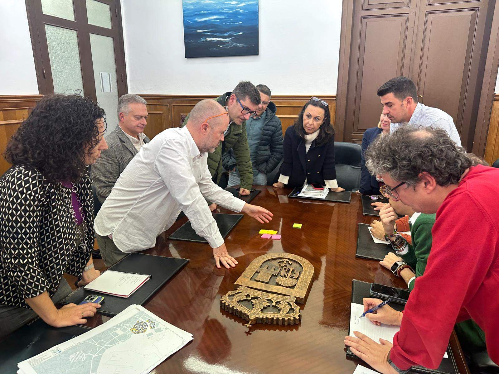 Reunión para la redacción del plan especial de protección para el casco antiguo y Cantodarea