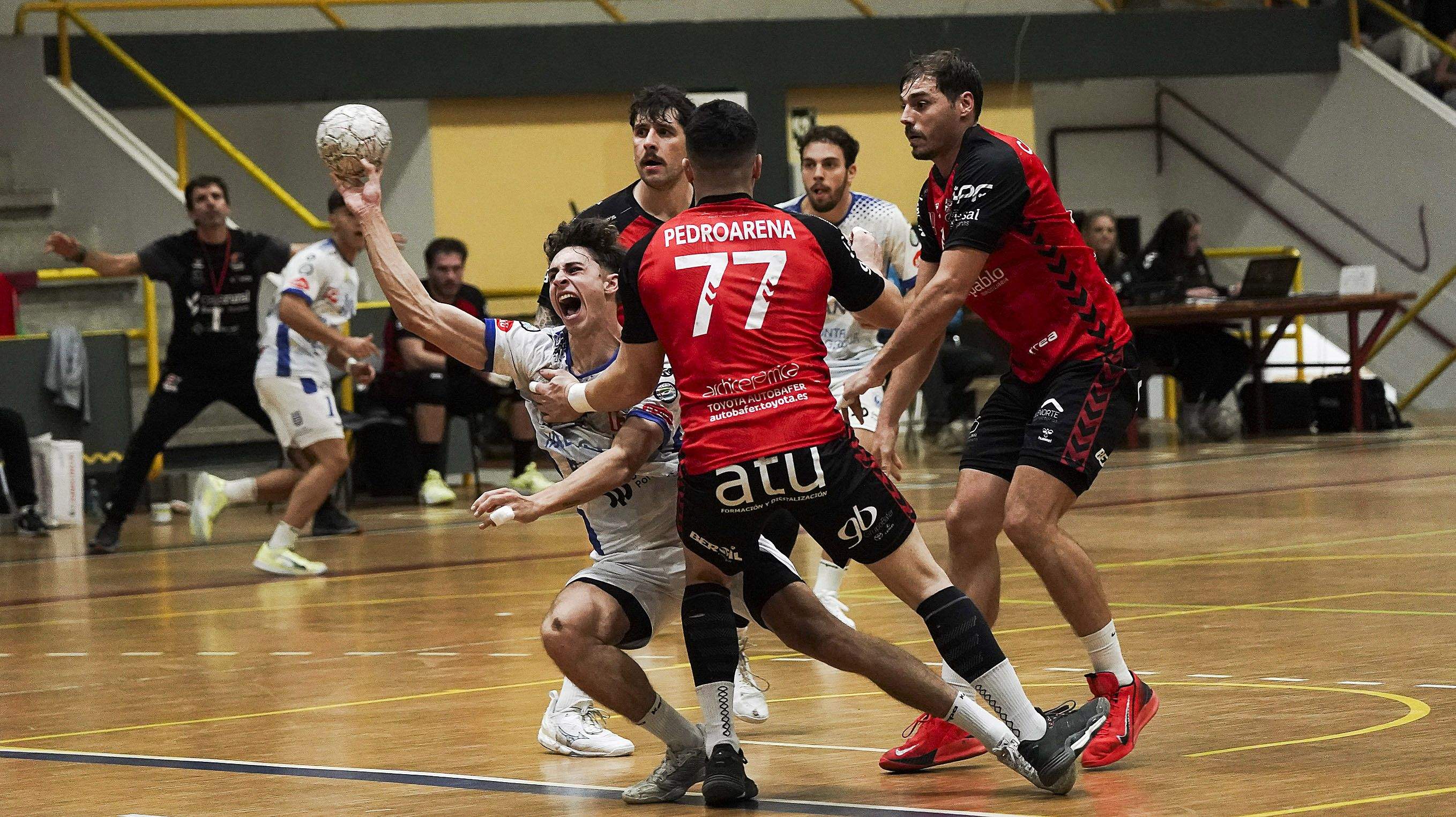 Partido entre Cisne y Burgos en el Príncipe Felipe
