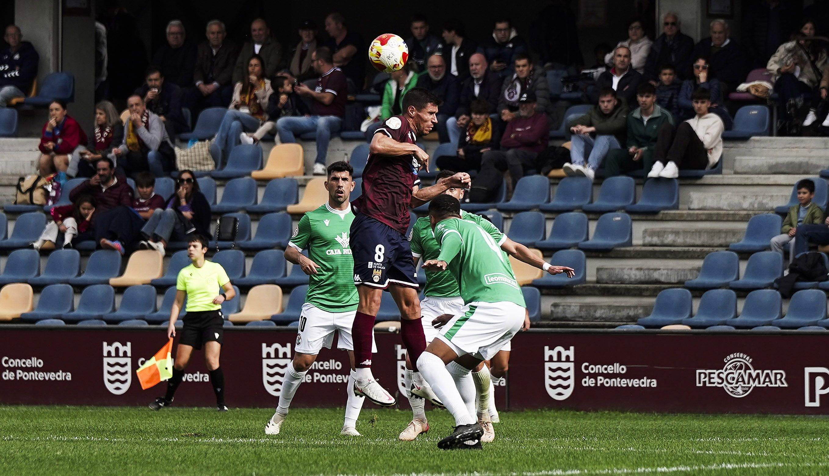 Partido entre Pontevedra CF y Zamora en Pasarón Partido entre Pontevedra CF y Zamora en Pasarón