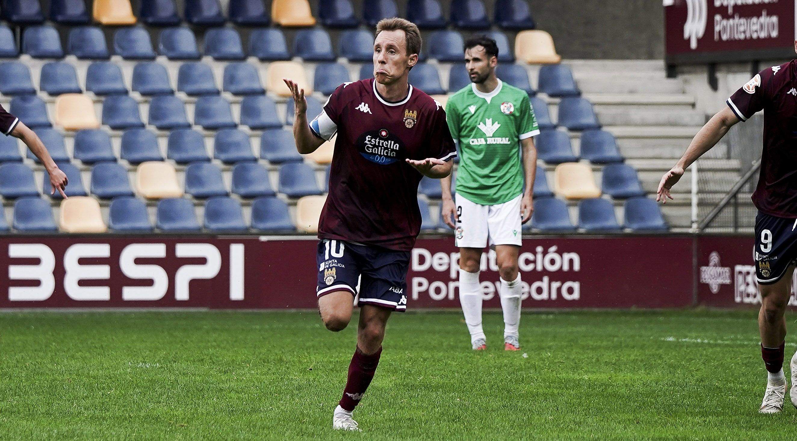 Partido entre Pontevedra CF y Zamora en Pasarón Partido entre Pontevedra CF y Zamora en Pasarón