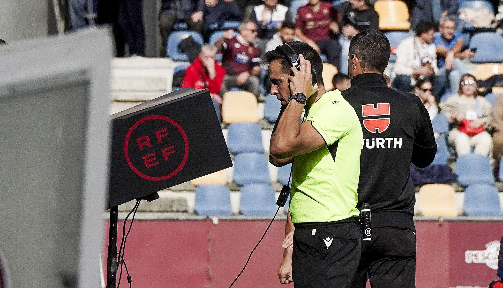 Partido entre Pontevedra CF y Zamora en Pasarón Partido entre Pontevedra CF y Zamora en Pasarón