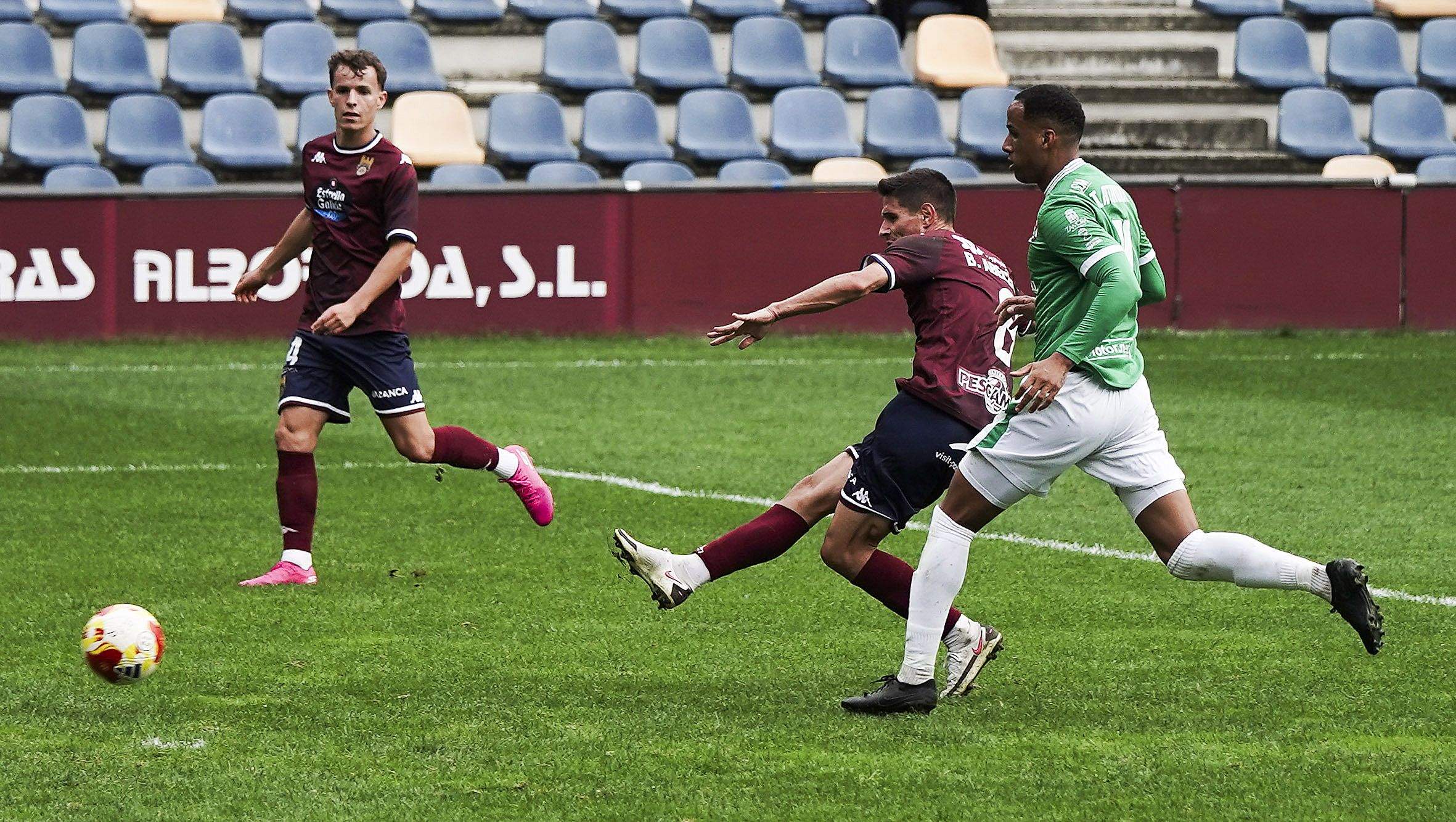 Partido entre Pontevedra CF y Zamora en Pasarón Partido entre Pontevedra CF y Zamora en Pasarón