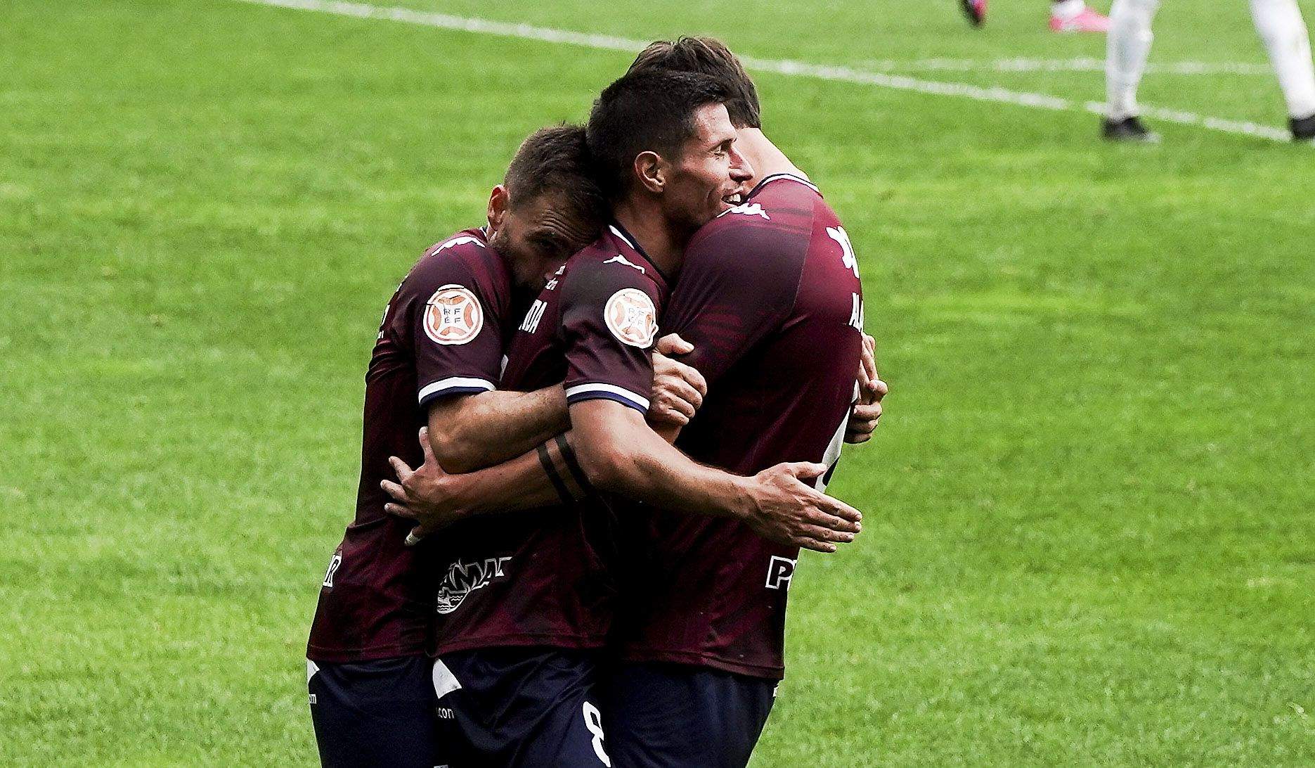 Brais Abelenda, en el partido entre Pontevedra CF y Zamora en Pasarón Brais Abelenda, en el partido entre Pontevedra CF y Zamora en Pasarón