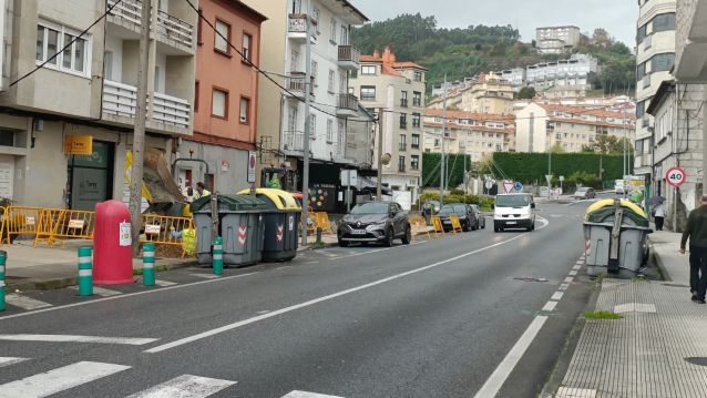 Primeiro día do sentido único de circulación na Barca polas obras na PO-308