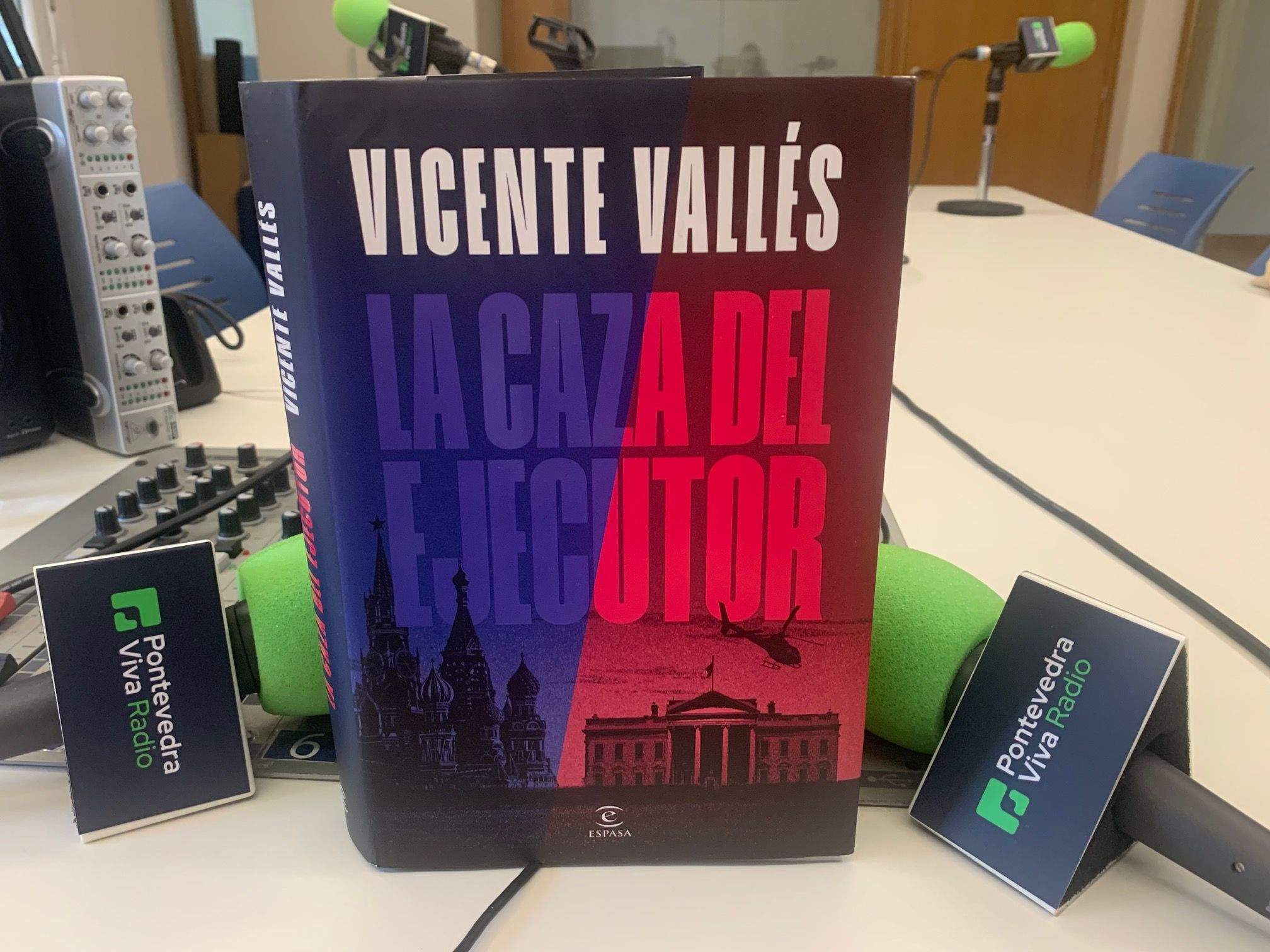 El periodista Vicente Vallés publica 'La caza del ejecutor'
