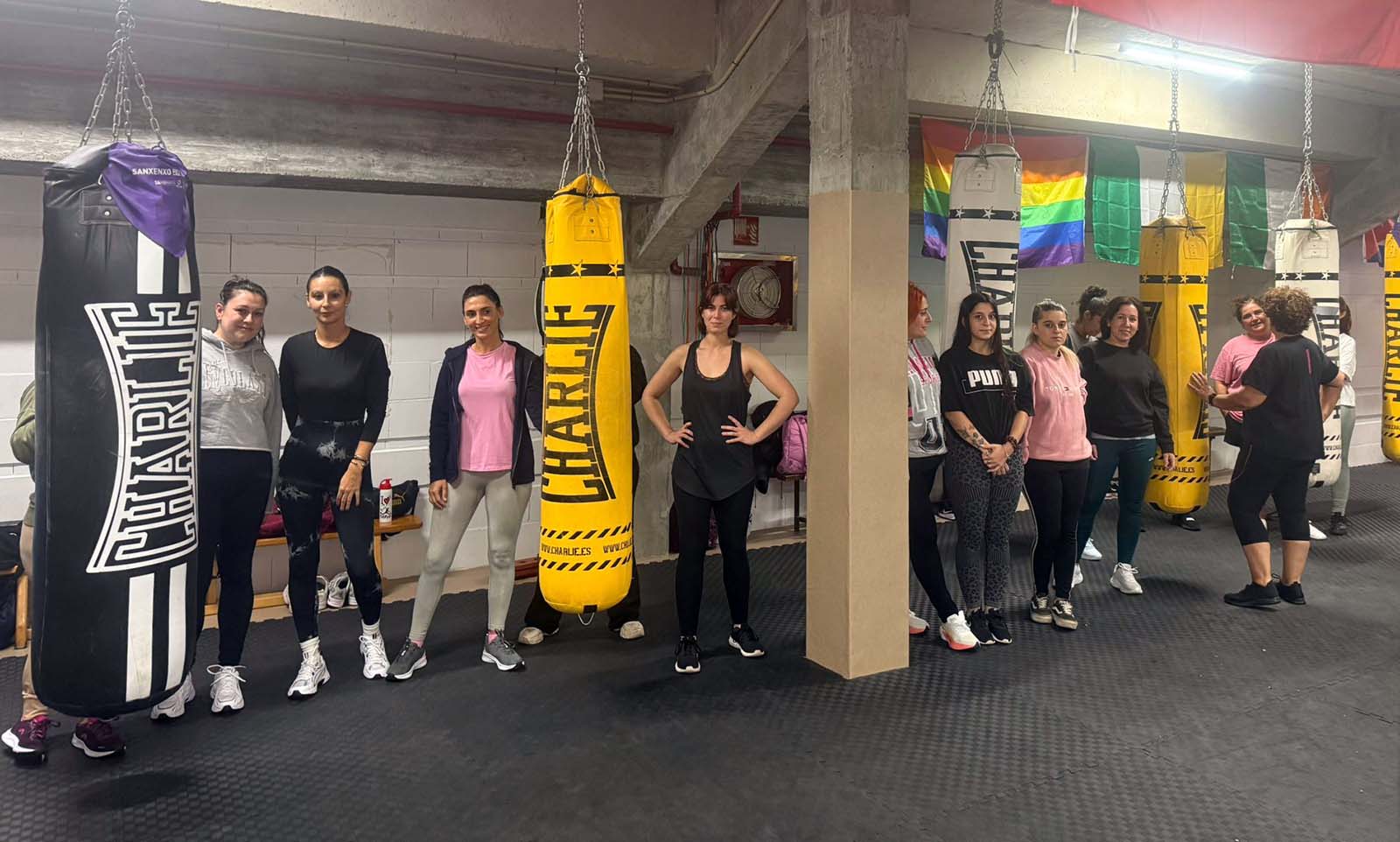 Participantes no curso de boxeo organizado polo CIM de Sanxenxo