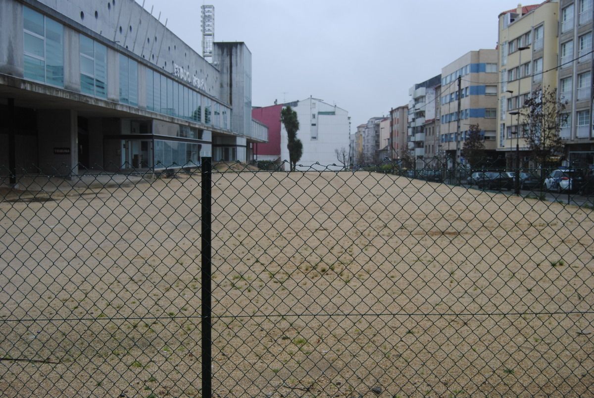 Parcela sin urbanizar en el entorno del estadio de Pasarón